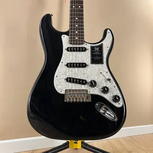 Fender 70-летний юбилейный Player Stratocaster 2023 - Небулярный Нуар