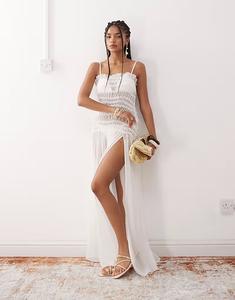 Пляжное полупрозрачное платье макси со сборками от Miss Selfridge кремового цвета