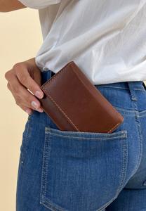 Кошелек TESSA Gusti Leder, цвет dark brown