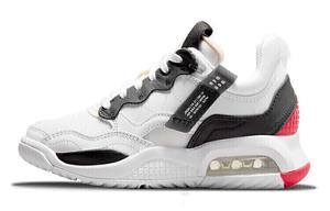 Женские кроссовки Jordan MA2