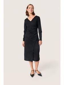 Платье из джерси SLBea Slim fit черного цвета Soaked in Luxury