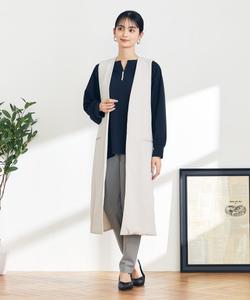 Легко моющийся/простой в уходе жилет с боковыми разрезами и отделкой из комбинированных материалов Avv, цвет Greige