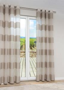 Шарф с люверсами Lysel Luepa, размеры (Ш х В): 144см х 245см бежевого цвета., бежевый