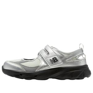 Сандалии New Balance Breeze 'Metallic Silver'