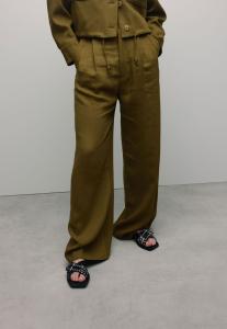 Мюли MIT SCHNALLEN sacha, черный