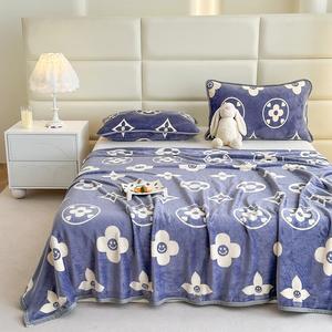 Antarctic Плед из облачного мутона с мелким кружком, размер 200х230 см, для использования в качестве пледа и простыни