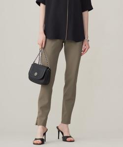 Леггинсы и брюки из эластичной ткани, пригодные для стирки.