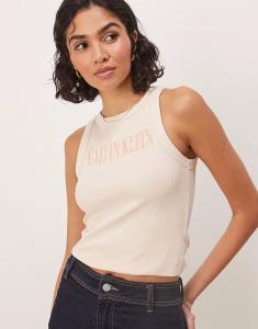 Майка в рубчик с надписью-логотипом Calvin Klein Jeans бежевого цвета