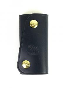 Кожаный футляр для ключей Il Bisonte на кнопке