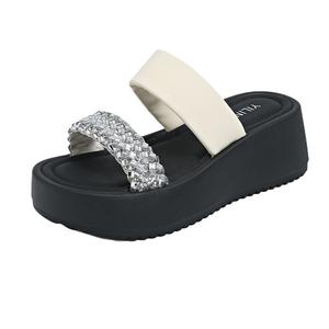 Тапочки-слайды женские TONYBEAR, Beige