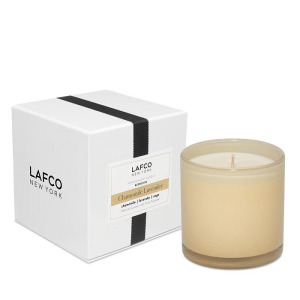 Классическая свеча LAFCO Chamomile Lavender, 6,5 унций, белый