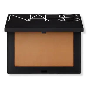 Светоотражающая прессованная фиксирующая пудра NARS, Mesa (Medium-deep)