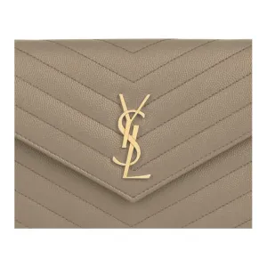 SAINT LAURENT CASSANDRE кожаная сумка-конверт, женская сумка через плечо light taupe