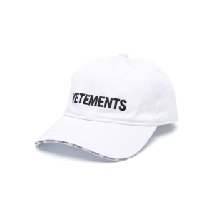 VETEMENTS кепка с вышитым логотипом, белый