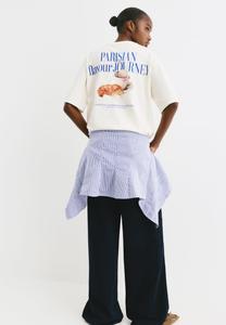 Футболка PULL&BEAR COFFEE CROISSANT GRAPHIC, Beige