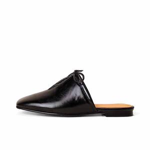 SHOEMAKER QUEEN Сандалии с закрытым носком, классические, черные, женские