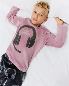 Длинная велюровая пижама с фантазийным принтом для мальчика Cotton Juice, коричневый