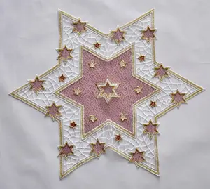 Скатерть Плауэн с вышивкой "Золотой Тан", одинарная звезда Stickereien Plauen Ø 45 см, красный