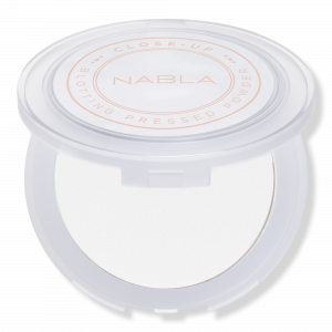Прозрачная прессованная пудра для матирования Close-Up NABLA