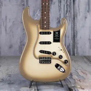 Fender Vintera II Stratocaster в честь 70-летия, Антигуа