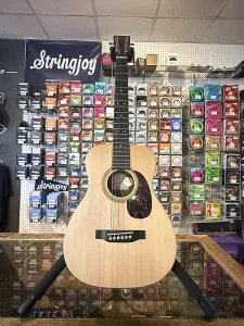 Martin LX1E Little Martin 2003 - настоящее время - натуральный