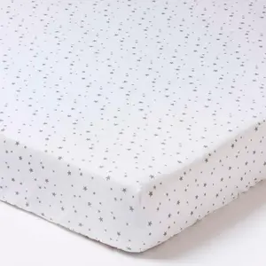 Простыня на резинке Twinkle Stars 120x60 см Jukki