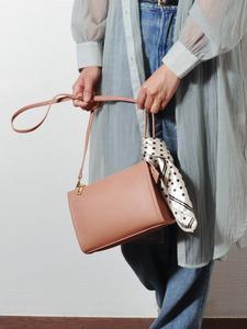 (L) Cachecache / Эксклюзивная веб-версия сумки-бокса через плечо с шарфом