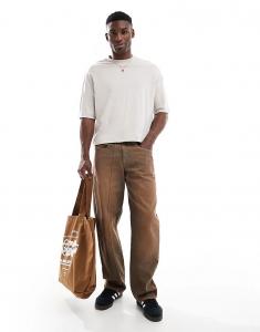 Футболка Bershka свободного кроя с короткими рукавами песочного цвета