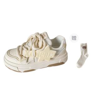 BINGO DUCK Женские кроссовки бежевого цвета