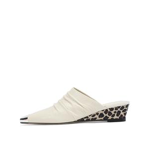 Женские сандалии с защитным носком, устойчивые к истиранию и скольжению Rosa Bianca, Ecru (Sheepskin Lining)