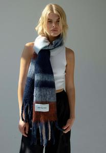 Шарф THE STOCKHOLM ARCTIC FOX & CO., светло-голубой