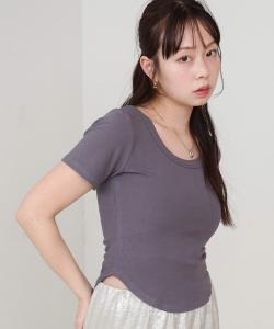 Базовая футболка с закругленным низом