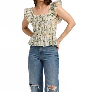 Чарлстон топ с оборками на рукавах и баской в мульти En Saison