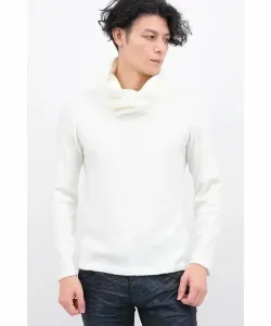 Гладкий пушистый топ с драпировкой на шее Tornado Mart, цвет Off