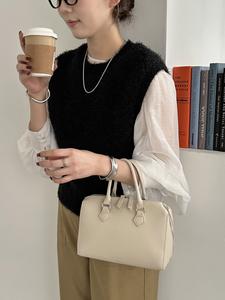 Мини-сумка Boston Bag из тонкого материала (двусторонняя) Discoat, цвет Ivory