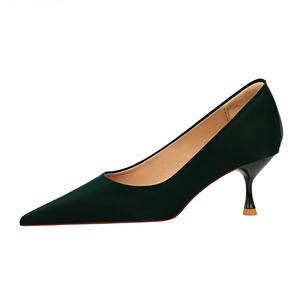 QITUMAUL Зеленые женские туфли на тонком каблуке высотой 5,5 см, цвет Green[Heel Height 5.5cm]
