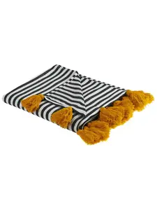 Пуховое одеяло Beliani Kuschel SUNWAL, цвет schwarz/orange/weiß