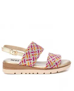 Женские плоские сандалии с двойными ремешками XTI, розовый