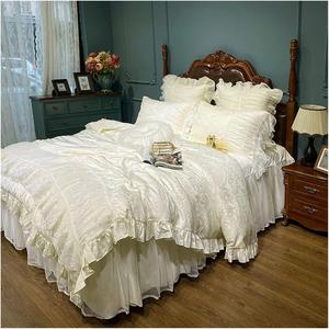 YUSIWOAL Комплект постельного белья из жаккардового хлопка с кружевной юбкой One Color