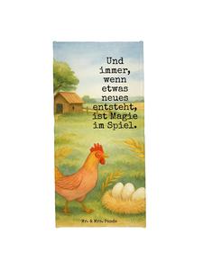 Mr. & Mrs. Panda Банное полотенце с рисунком и надписью "Гордость за курицу" белого цвета