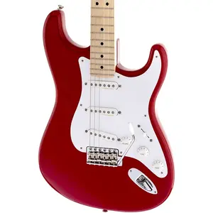 Электрогитара Fender Eric Clapton Stratocaster в цвете Торинский красный с футляром