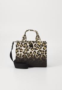 Сумка DKNY HADLEE TOTE, Beige/Black/Beige