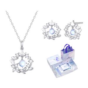 Disney Кулон на цепочке Box Limited Edition 925 Sterling Silver Zircon Synthetic Cubic Zirconia Moonstone