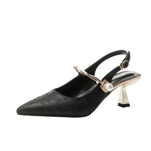 TATAYA Тонкие каблуки на шпильке 6 см женские черные, цвет Black