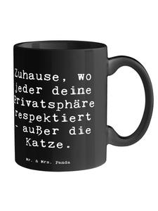 Кружка с надписью Домашняя опека черного цвета Mr. & Mrs. Panda