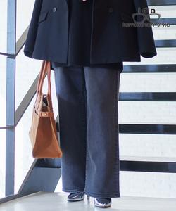 Стильные широкие джинсы