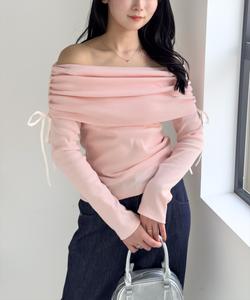 Топ с завязками по бокам, открывающий плечи