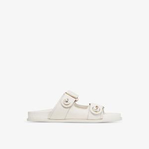 Босоножки Fayance из кожи с жемчугом Jimmy Choo, цвет latte