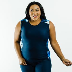 Женский купальник-топ Tankini Maya свободного кроя Plus Calypsa, цвет navy wave/navy