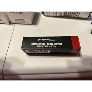 Матовая губная помада 665 Ring The Alarm, полноразмерная, 0,10 унции, Mac